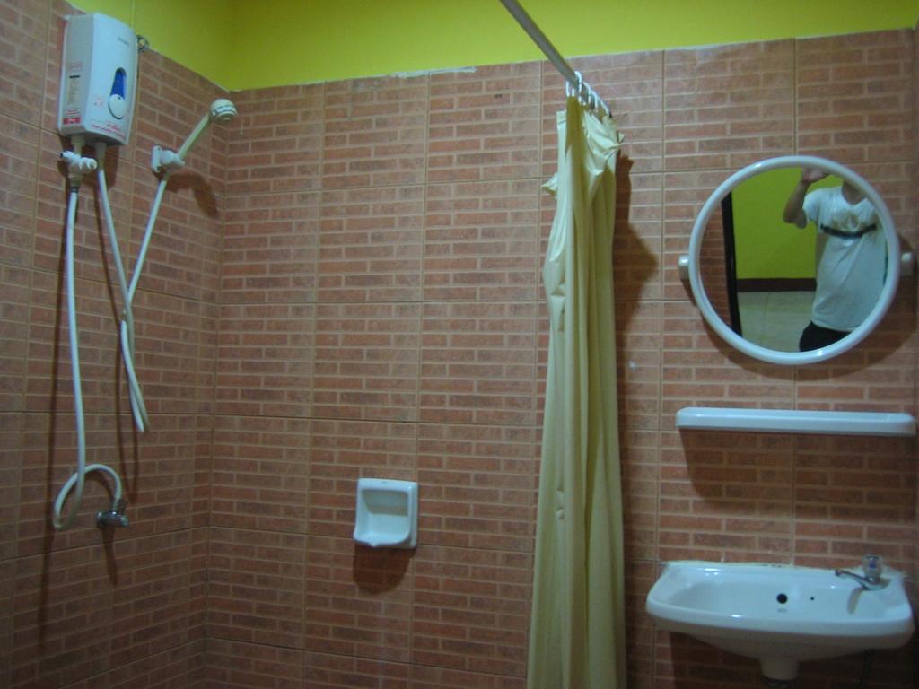 Andaman Place Guesthouse Patong Quarto foto